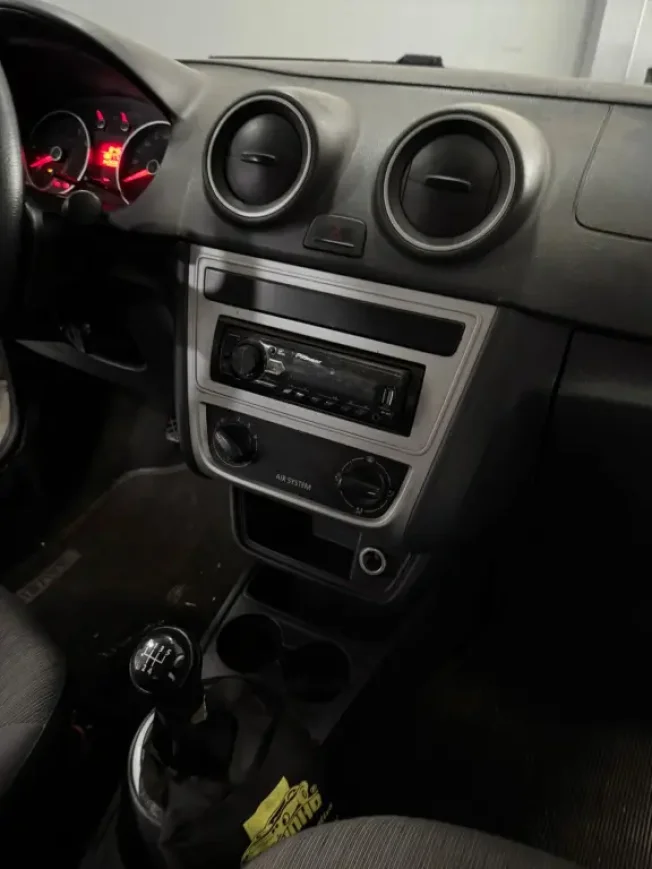 VOLKSWAGEN Saveiro 1.6 CS