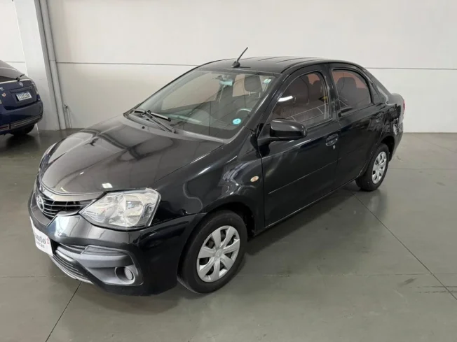 TOYOTA Etios Sedan 1.5 16V 4P FLEX X PLUS