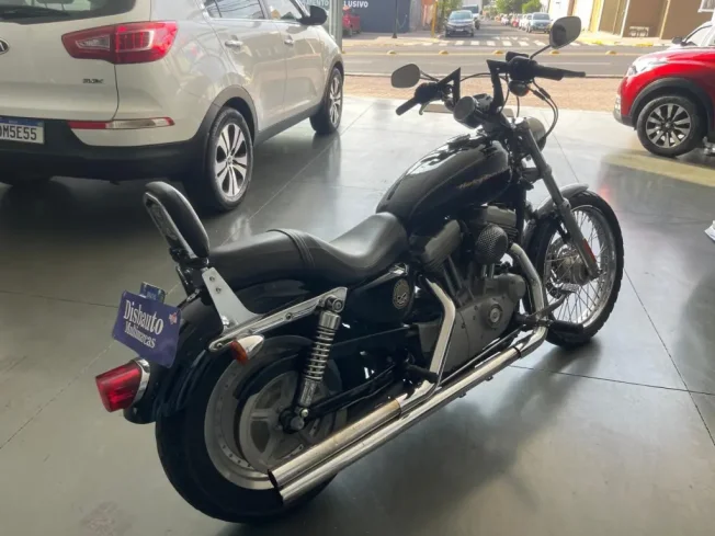 HARLEY DAVIDSON Sportster XL 883 CUSTOM