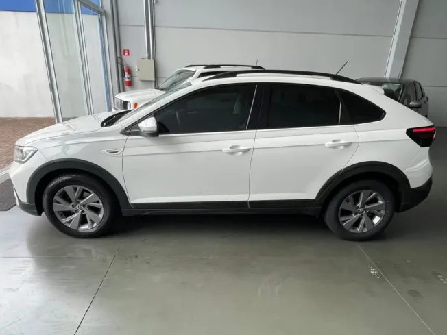 VOLKSWAGEN Nivus 1.0 4P FLEX 200 TSI COMFORTLINE TURBO AUTOMTICO