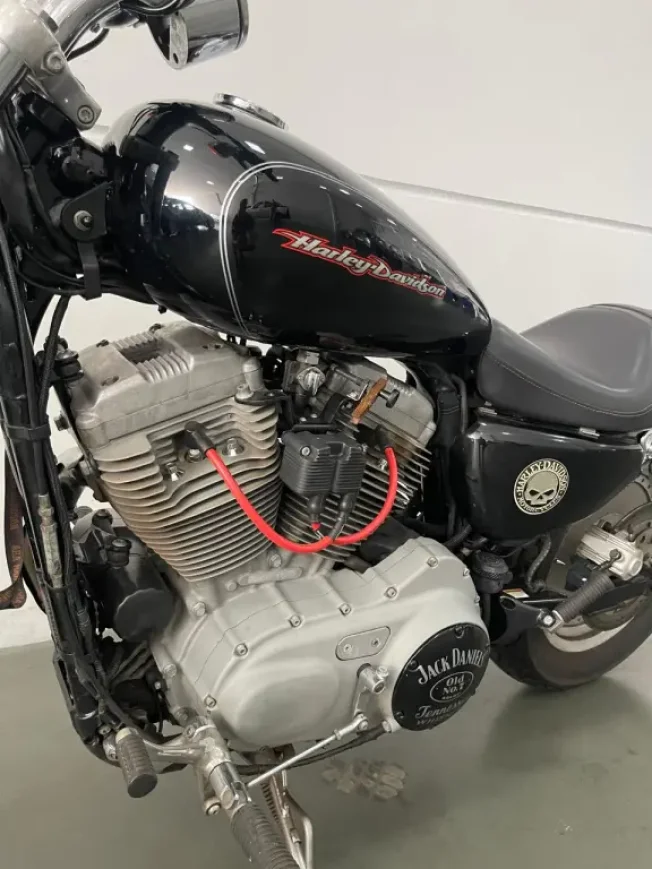 HARLEY DAVIDSON Sportster XL 883 CUSTOM