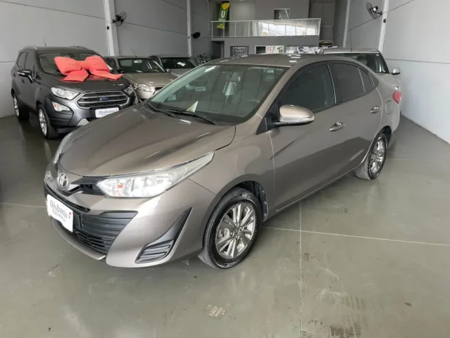 TOYOTA Yaris Sedan 1.5 16V 4P FLEX XL PLUS TECH MULTIDRIVE AUTOMTICO CVT