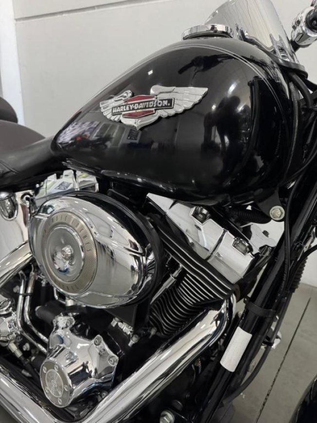 HARLEY DAVIDSON Softail DeLuxe 1600