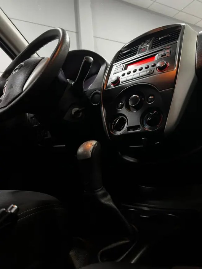 NISSAN Versa Sedan 1.6 16V 4P FLEX SV