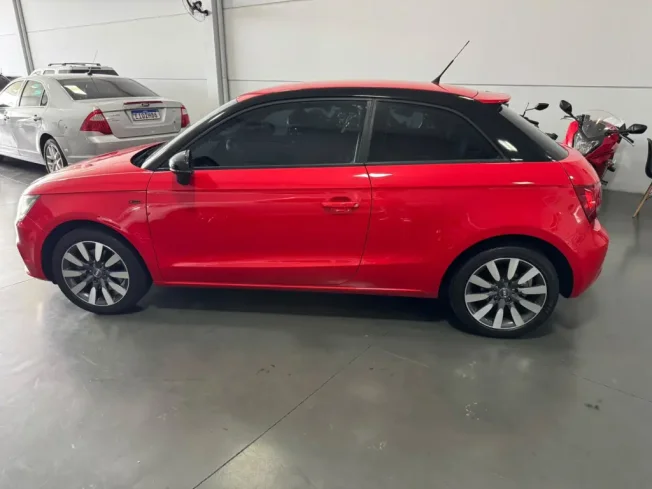 AUDI A1 1.4 16V 4P TFSI SPORTBACK ATRACTION S-TRONIC AUTOM�TICO