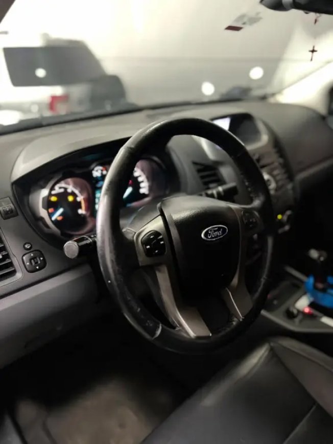 FORD Ranger 3.2 20V CABINE DUPLA 4X4 LIMITED TURBO DIESEL AUTOM�TICO