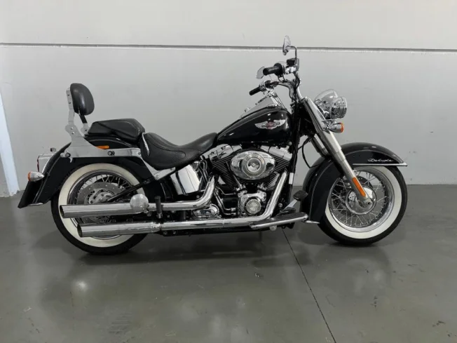 HARLEY DAVIDSON Softail DeLuxe 1600