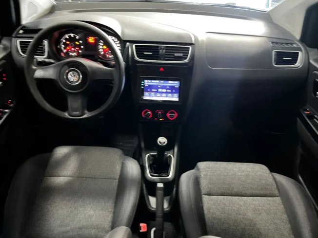 VOLKSWAGEN Fox 1.6 4P FLEX