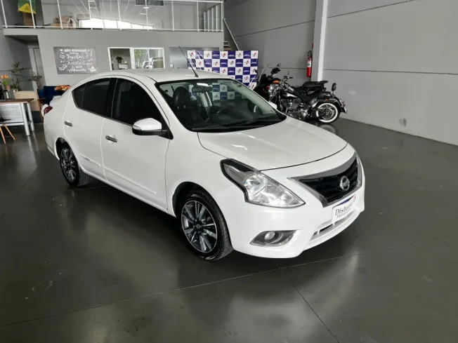 NISSAN Versa Sedan 1.6 16V 4P UNIQUE FLEX XTRONIC AUTOM�TICO CVT