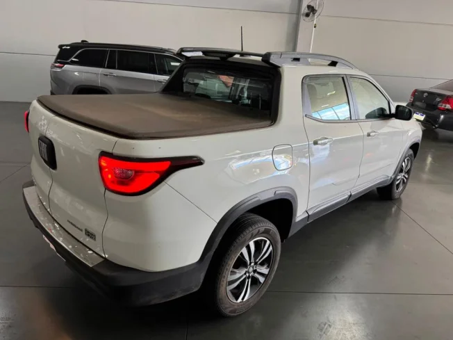 FIAT Toro 1.3 16V 4P FLEX 270 TURBO FREEDOM AUTOMTICO