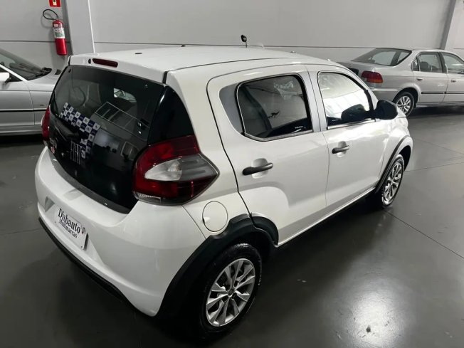 FIAT Mobi 1.0 4P FLEX DRIVE FIRE FLY