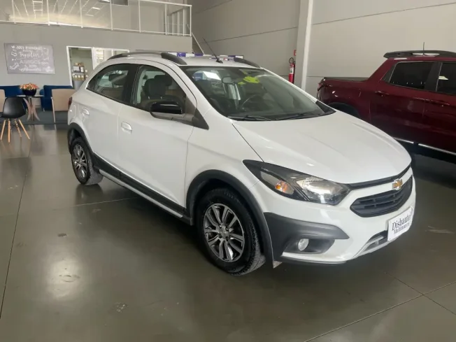 CHEVROLET Onix Hatch 1.4 4P FLEX ACTIV AUTOMTICO