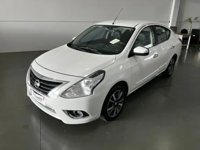 NISSAN Versa Sedan 1.6 16V 4P UNIQUE FLEX XTRONIC AUTOM�TICO CVT