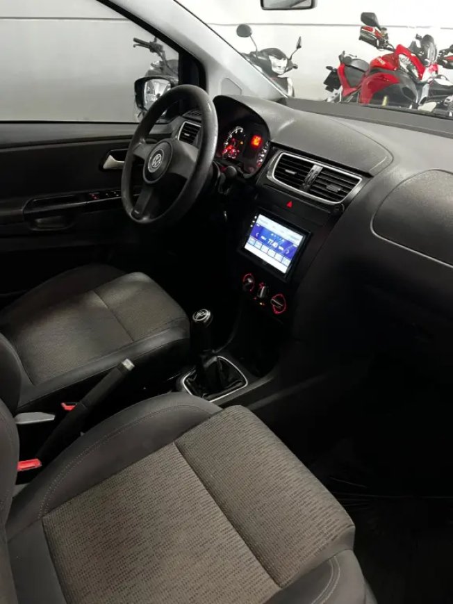 VOLKSWAGEN Fox 1.6 4P FLEX