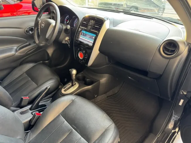 NISSAN Versa Sedan 1.6 16V 4P SL FLEX XTRONIC AUTOM�TICO CVT