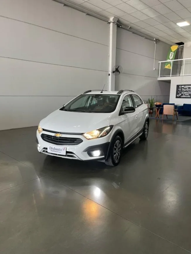 CHEVROLET Onix Hatch 1.4 4P FLEX ACTIV AUTOMTICO