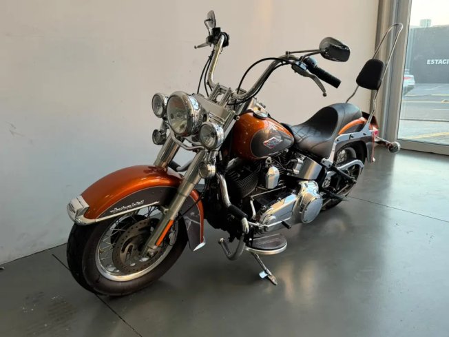 HARLEY DAVIDSON Softail Heritage Classic 1600