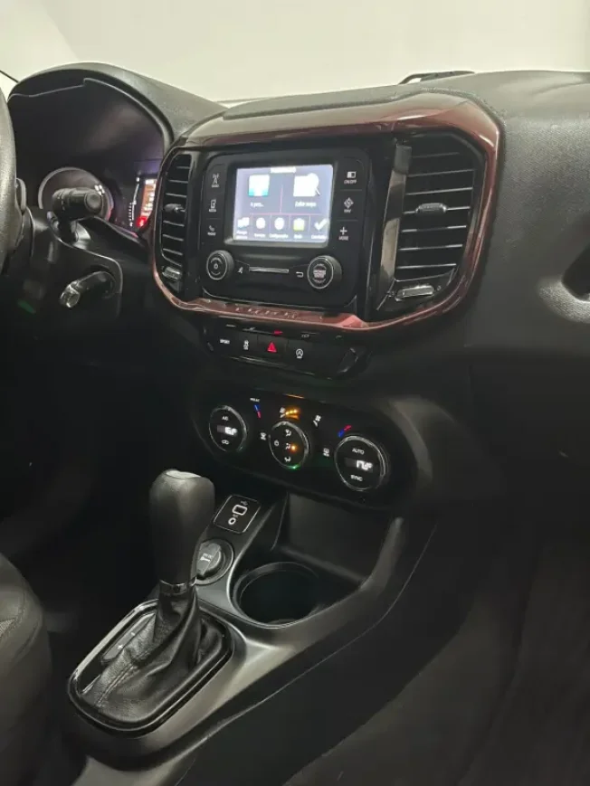 FIAT Toro 1.8 16V 4P FLEX FREEDOM AUTOMTICO