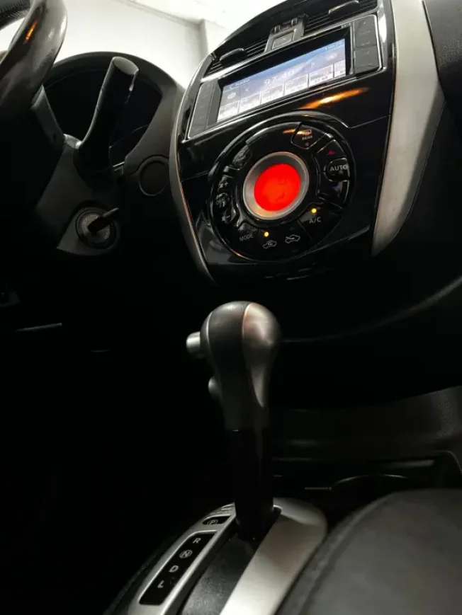 NISSAN Versa Sedan 1.6 16V 4P UNIQUE FLEX XTRONIC AUTOM�TICO CVT