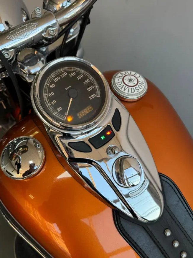 HARLEY DAVIDSON Softail Heritage Classic 1600