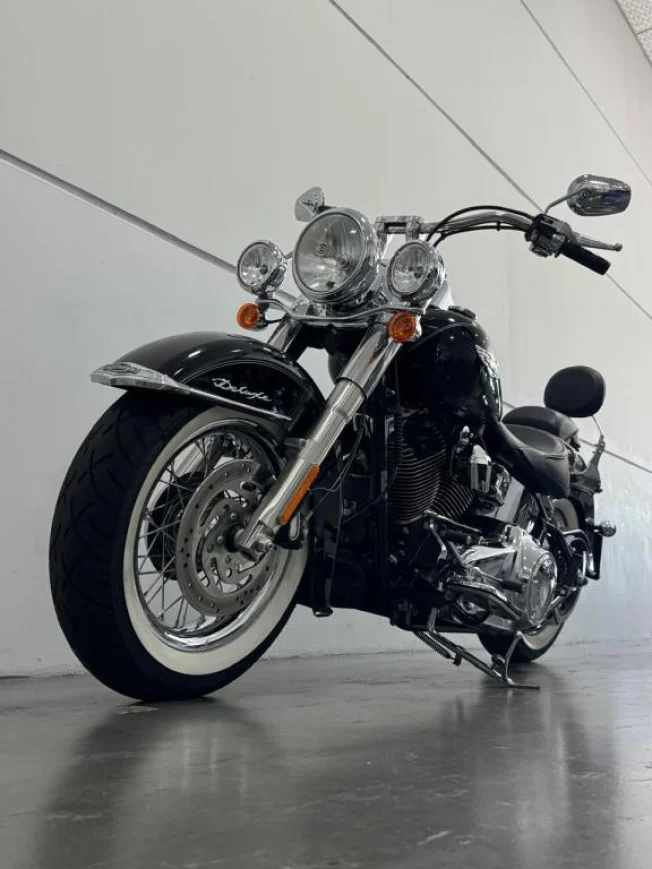 HARLEY DAVIDSON Softail DeLuxe 1600