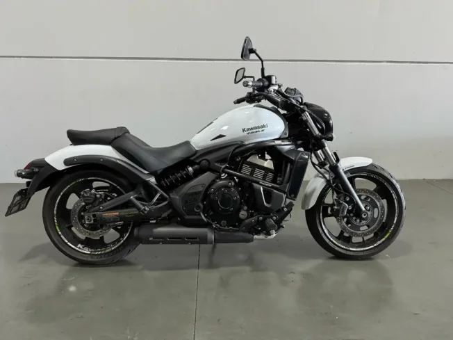 KAWASAKI Vulcan 650 S SPECIAL EDITION