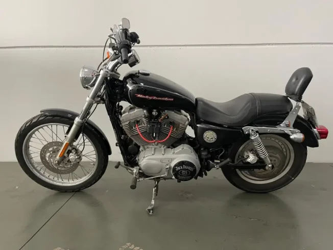 HARLEY DAVIDSON Sportster XL 883 CUSTOM