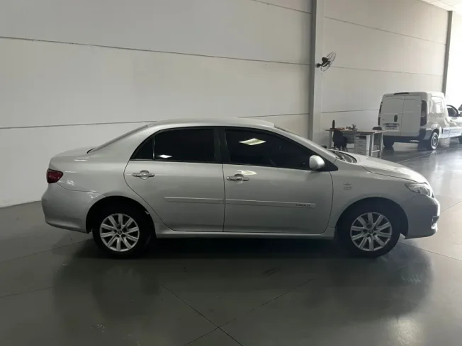 TOYOTA Corolla 1.6 16V 4P XLI AUTOM�TICO