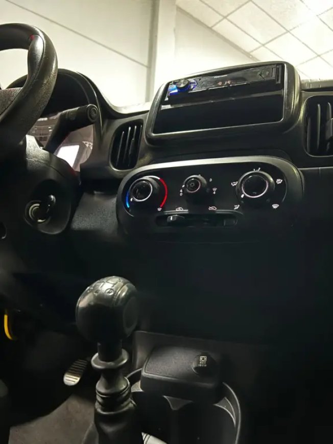 FIAT Mobi 1.0 4P FLEX DRIVE FIRE FLY