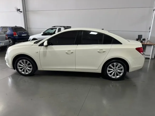 CHEVROLET Cruze Sedan 1.8 16V 4P LT ECOTEC FLEX AUTOMTICO