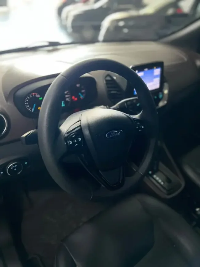 FORD Ka Hatch 1.5 12V 4P FLEX TI-VCT FREESTYLE AUTOM�TICO
