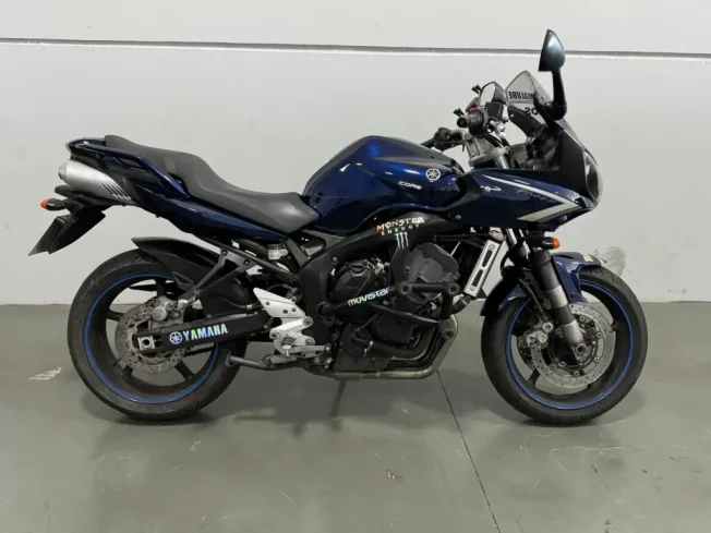 YAMAHA FZ6 Fazer 600 S
