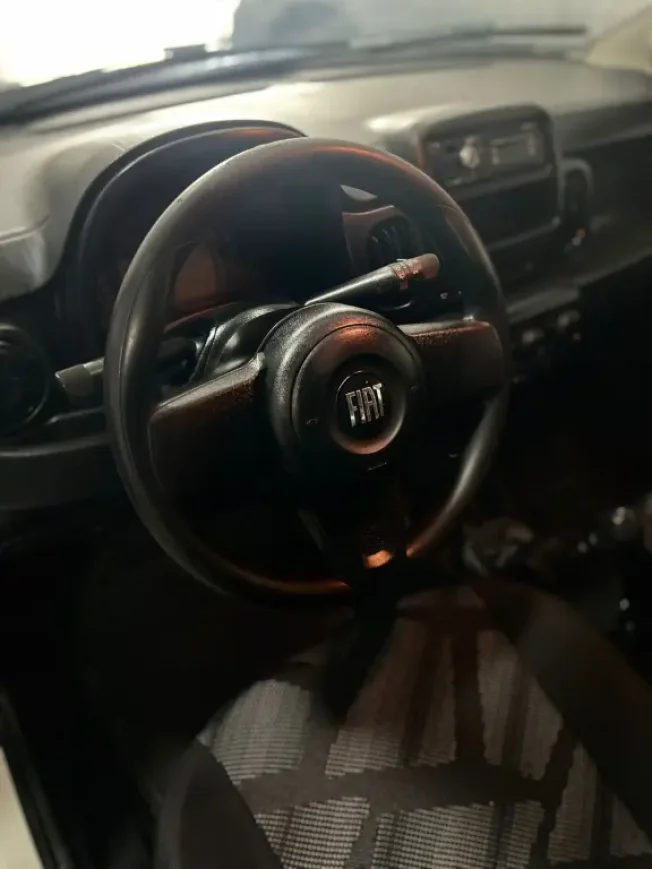 FIAT Mobi 1.0 4P FLEX DRIVE FIRE FLY