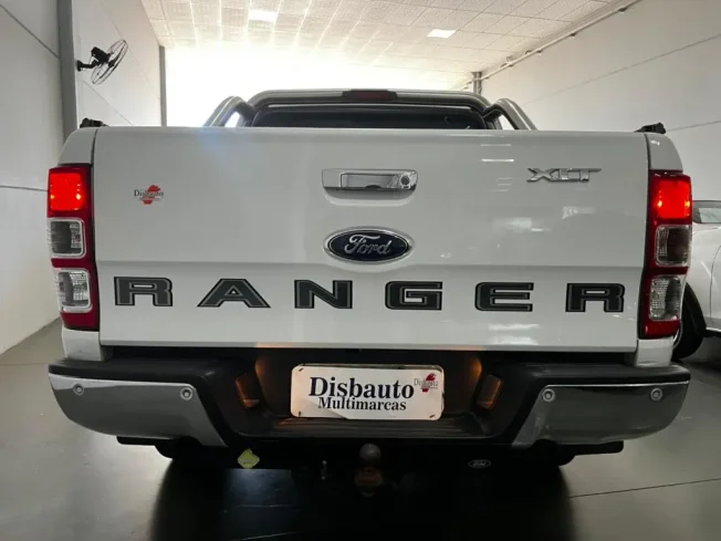 FORD Ranger 3.2 20V XLT 4X4 CABINE DUPLA TURBO DIESEL AUTOM�TICO