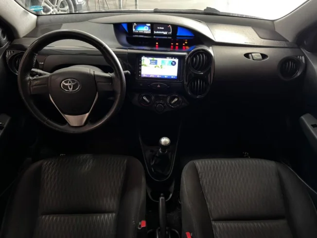 TOYOTA Etios Sedan 1.5 16V 4P FLEX X PLUS