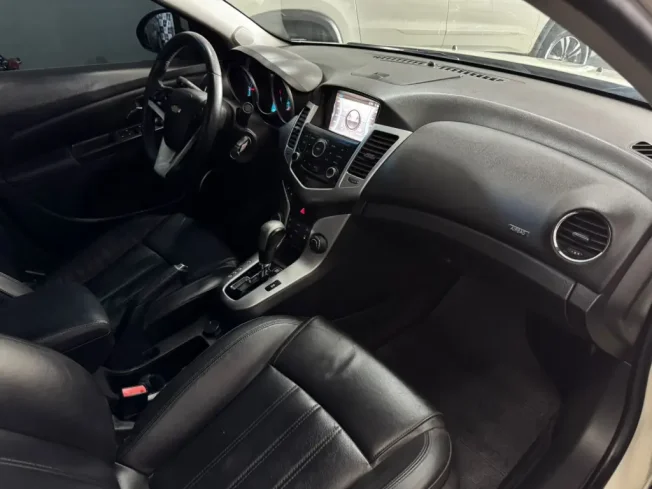CHEVROLET Cruze Sedan 1.8 16V 4P LT ECOTEC FLEX AUTOMTICO