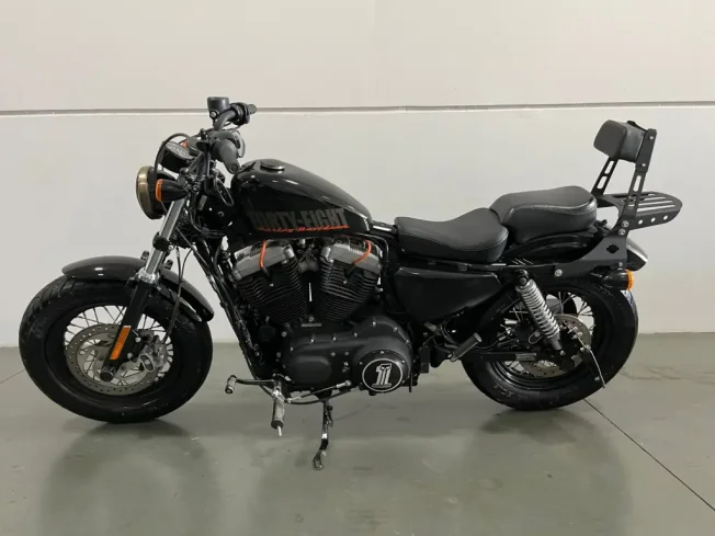 HARLEY DAVIDSON Sportster XL 1200 FORTY EIGHT