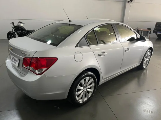 CHEVROLET Cruze Sedan 1.8 16V 4P LT ECOTEC FLEX AUTOMTICO