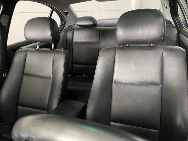 BMW 323I 2.5 24V 4P SPORT AUTOMTICO