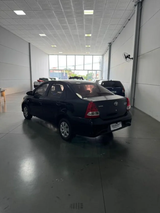 TOYOTA Etios Sedan 1.5 16V 4P FLEX X PLUS