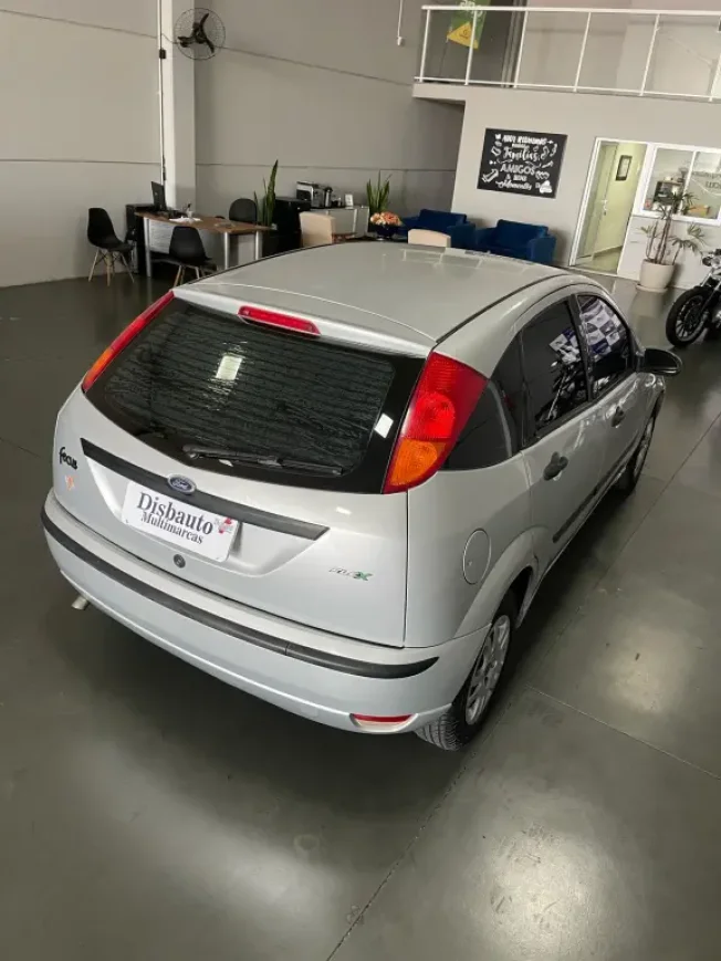 FORD Focus Hatch 1.6 16V 4P SE FLEX