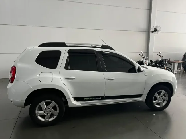 RENAULT Duster 2.0 16V 4P FLEX TECH ROAD AUTOM�TICO
