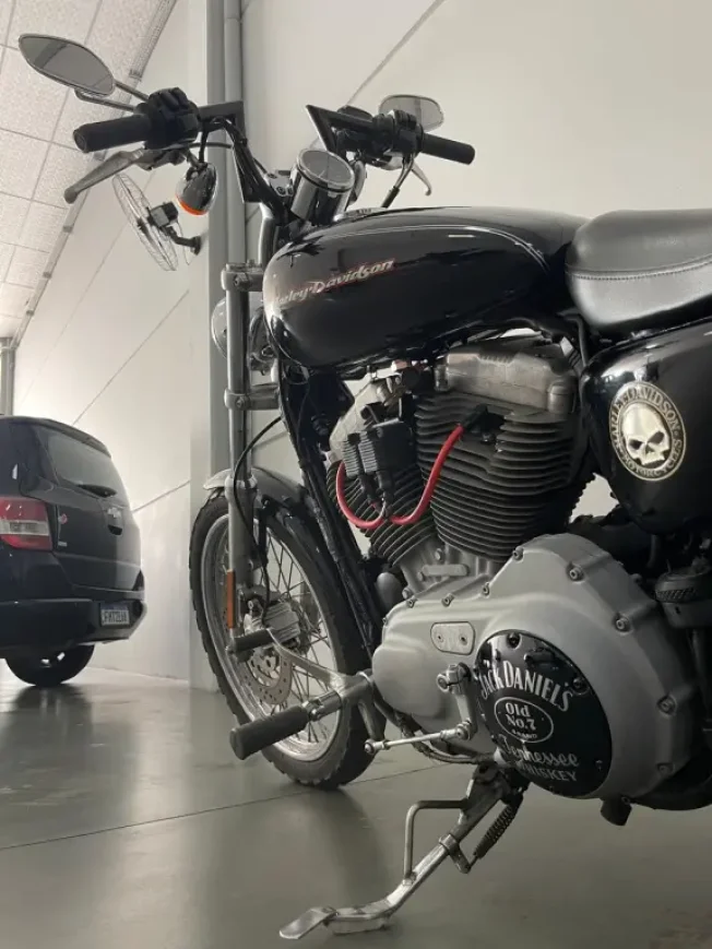 HARLEY DAVIDSON Sportster XL 883 CUSTOM