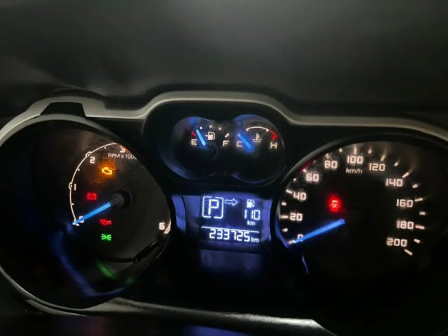 FORD Ranger 3.2 20V XLT 4X4 CABINE DUPLA TURBO DIESEL AUTOM�TICO