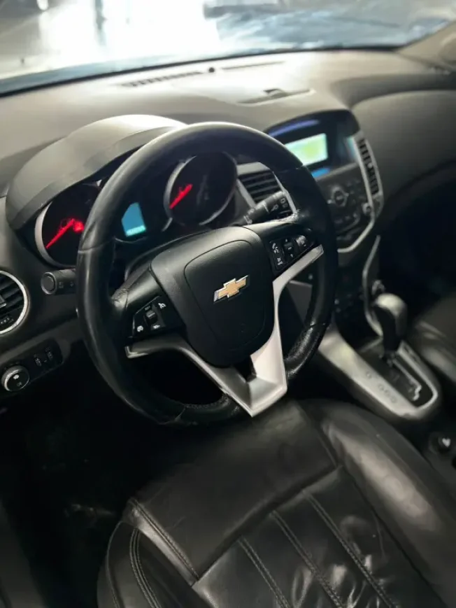 CHEVROLET Cruze Hatch 1.8 16V 4P LT SPORT6 FLEX AUTOM�TICO
