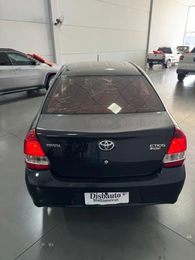 TOYOTA Etios Sedan 1.5 16V 4P FLEX X PLUS