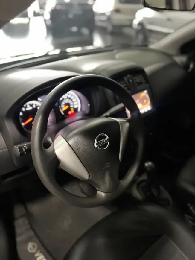 NISSAN Versa Sedan 1.6 16V 4P FLEXSTART V-DRIVE