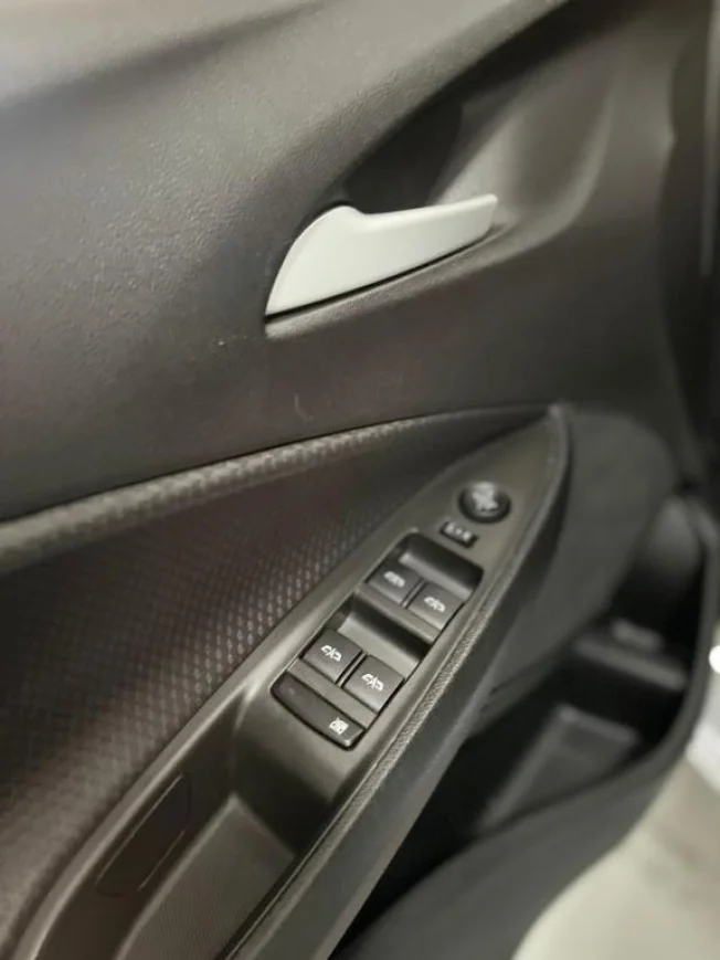 CHEVROLET Onix Sedan 1.0 12V 4P FLEX LT PLUS