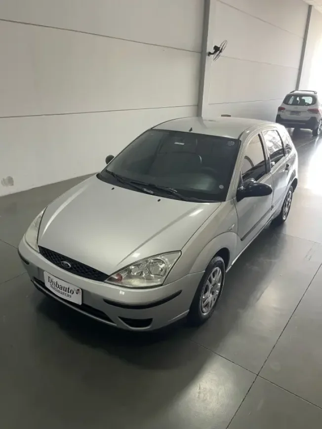 FORD Focus Hatch 1.6 16V 4P SE FLEX