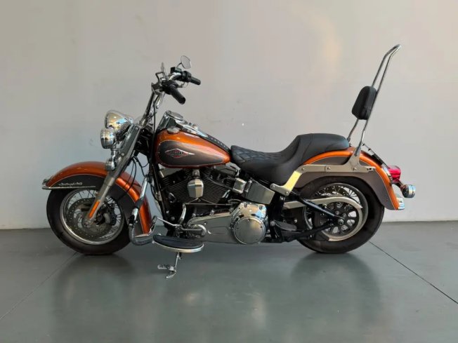 HARLEY DAVIDSON Softail Heritage Classic 1600